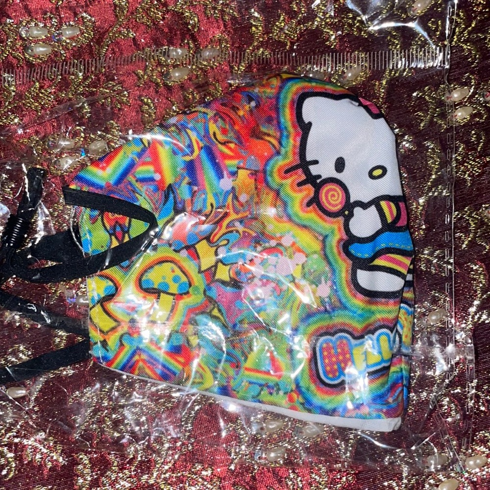 Hello kitty mask